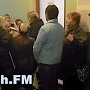 В Госкомрегистре Керчи дежурит полиция