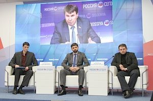 Политики в Москве и Симферополе обсудили поправки в федеральное законодательство в сфере патриотического воспитания