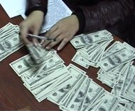 Чиновник, курировавший имущество Крыма, попался на взятке в миллион рублей