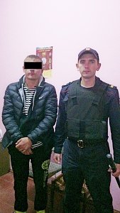 В Керчи полицейский задержал злоумышленника, пытавшегося ограбить женщину