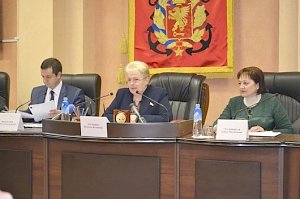На выездном заседании Комитета по здравоохранению депутаты обсудили вопросы оптимизации медицинских учреждений города Керчи и Ленинского района