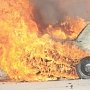 В крымской столице после аварии загорелась машина