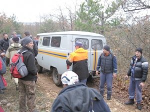 Заблудившегося в крымских лесах грибника нашел житель Ленинградской области