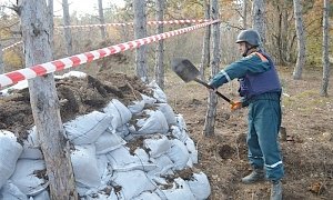 В Севастополе вблизи памятника 8-ой бригаде морской пехоты взорвали немецкую авиабомбу