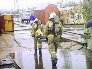 На керченском судостроительном заводе МЧС России провело совместные пожарно-тактические учения
