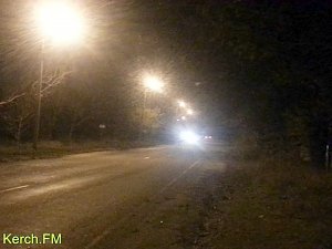Керченские коммунальные службы осветили дорогу к переправе