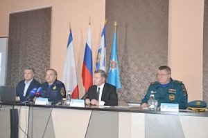 Глава МЧС России посетил Крым с рабочим визитом