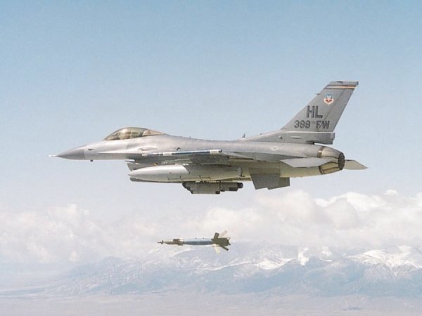 Вячеслав Тетёкин: За штурвалом F-16, сбившего СУ-24, был американский летчик?