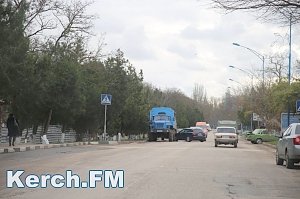 В Керчи в Аршинцево столкнулись три автомобиля, движение затрудненно