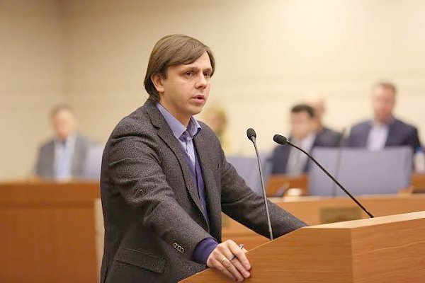 Руководитель фракции КПРФ в Мосгордуме Андрей Клычков: «Муниципальные депутаты несут ответственность только перед избирателями!»