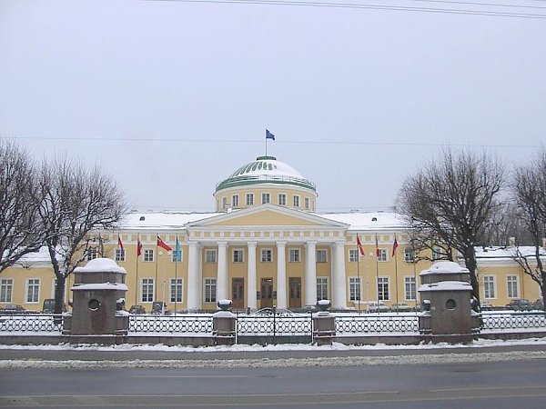 «История парламентаризма – через личный опыт». Выступление Н.Н. Иванов в Колонном зале Таврического дворца в Санкт-Петербурге