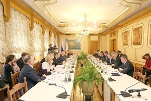 В Госсовете Республики Крым прошло рабочее совещание по проблемным вопросам в сфере миграционного законодательства