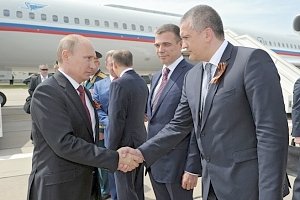 Аксенов посоветовал чиновникам изучить пресс-конференцию Путина