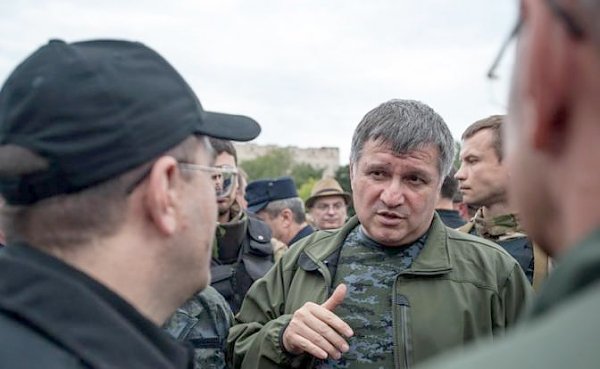 ВСУ: вороватые силы Украины. Как руководство Минобороны «незалежной» продавало американскую технику ополченцам