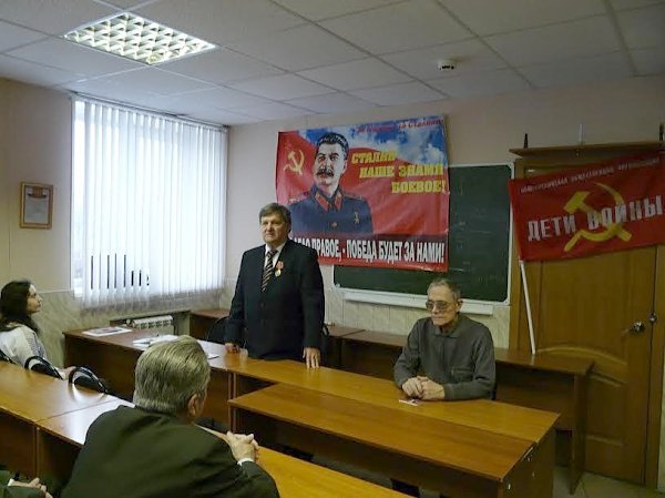 Рязань: Сталин не умер, он растворился в будущем