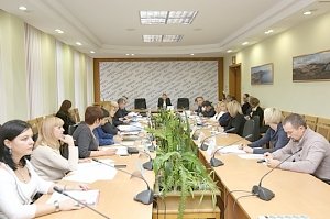 Комитет крымского парламента по имущественным и земельным отношениям рассмотрел проект бюджета на 2016 год