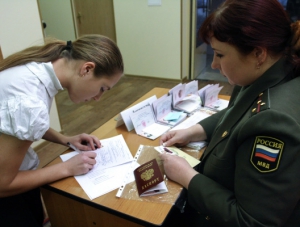 Украинским студентам с временной регистрацией вернут некогда отобранные паспорта РФ