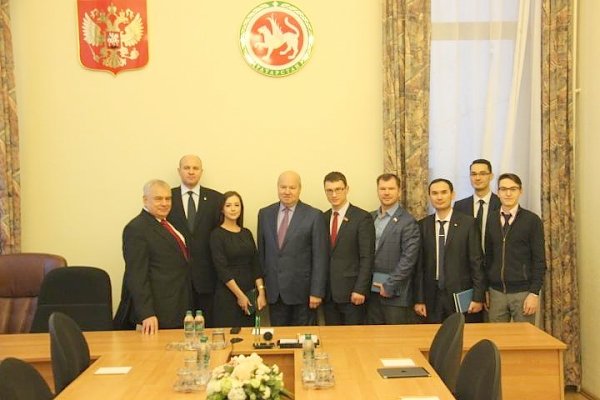 В.Н. Лихачев совершил рабочую поездку в Татарстан для встречи с президентом республики и активом КПРФ