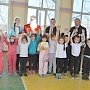 Правоохранители Керчи в рамках акции «Полицейский Дед Мороз» посетили учащихся школы № 15 (видео)