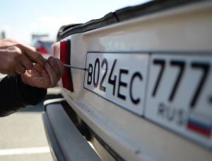 Крымским автомобилистам не будут продлевать сроки перерегистрации авто