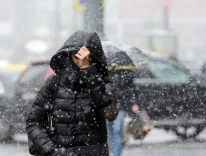 В крымской столице с субботы объявили штормовое предупреждение