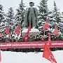 В Чувашии в День памяти В.И. Ленина коммунисты возложили цветы к памятникам основателю Советского государства