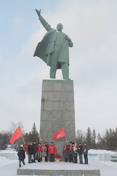 Республика Башкортостан. Уфимцы почтили память В.И. Ленина