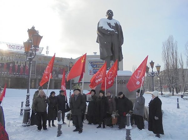 Калининград. Коммунисты почтили память Ленина