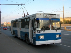 Предприятие «Крымтроллейбус» работает с сокращением смен и вынужденными отпусками