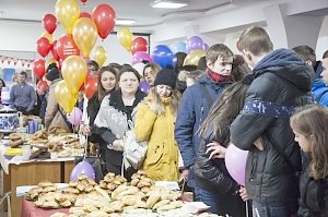 Татьянин день в КФУ отметили торжественным молебном и студенческими гуляниями