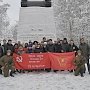 Коммунисты и комсомольцы Санкт-Петербурга почтили память защитников Ораниенбаумского плацдарма