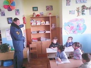 Крымские спасатели продолжают профилактическую работу с населением Крыма