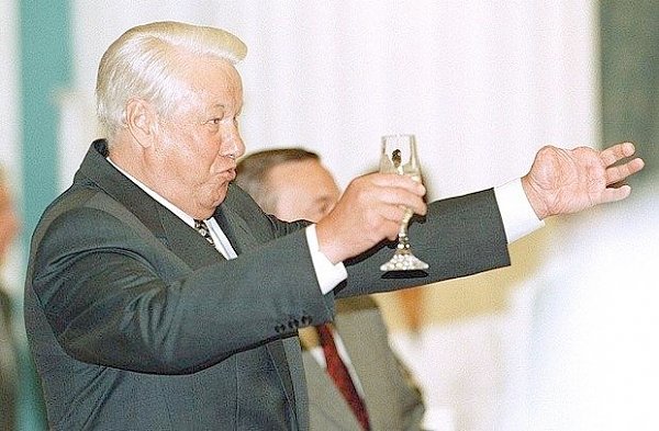 Больше половины россиян считают, что эпоха Ельцина принесла России больше плохого, чем хорошего – опрос