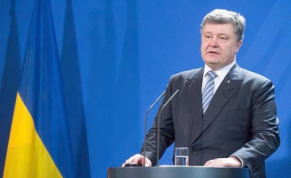 Порошенко готов к войне. Для чего украинский президент пугает европейцев обострением конфликта в Донбассе