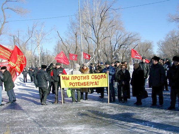 Вячеслав Тетёкин поддержал требования тюменских дальнобойщиков по отмене "налога Ротенберга" и отставке правительства РФ