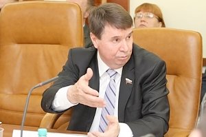 С. Цеков: Наш опыт обратной связи с жителями Крыма может быть применим в любом субъекте Российской Федерации