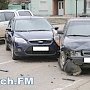В центре Керчи столкнулись два автомобиля