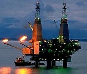Иран будет инвестировать в добычу нефти у побережья Крыма
