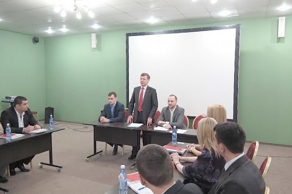 Д.Г. Новиков пожелал успехов новому потоку слушателей Центра политической учебы ЦК КПРФ