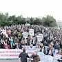 Греческие коммунисты устроили акцию протеста у здания Министерства обороны против присутствия НАТО в Эгейском море