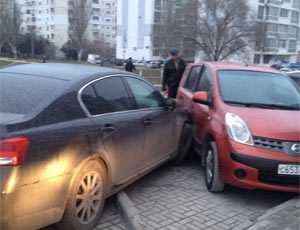 Сэкономили? В Севастополе пьяный водитель протаранил BMW, Lexus и Nissan