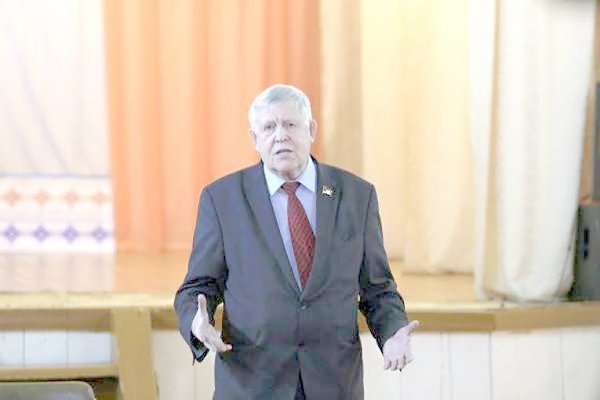 Первый секретарь Якутского рескома КПРФ Виктор Губарев провел встречи с жителями Алданского района