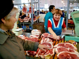 Крымским рынкам разрешили продавать свинину