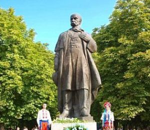 Луганский эксперт предложил снести памятники Шевченко, как «первому украинскому фашисту»