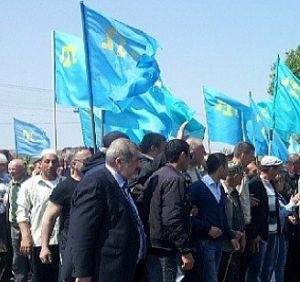 В Крым бежит от призыва татарская молодежь с Украины. Или едут подготовленные боевики?