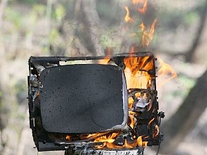 При включении света у керченской пенсионерки сгорел телевизор