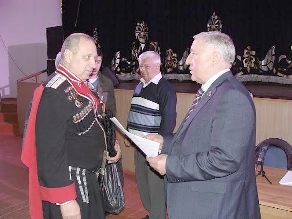 Депутат-коммунист Н. Харитонов провел ряд встреч в Краснодарском крае