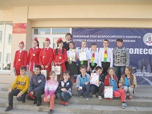 В Симферопольском районе при участии полицейских организованы соревнования между школьников «Безопасное колесо-2016»