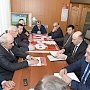 Дагестан. Депутаты-коммунисты встретились с председателем Счетной палаты республики