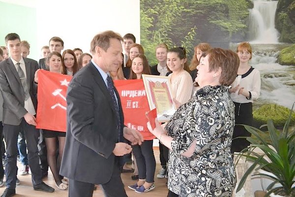 Нижегородская область. В школах города Дзержинска прошли уроки просветительского проекта «Знамя нашей Победы»